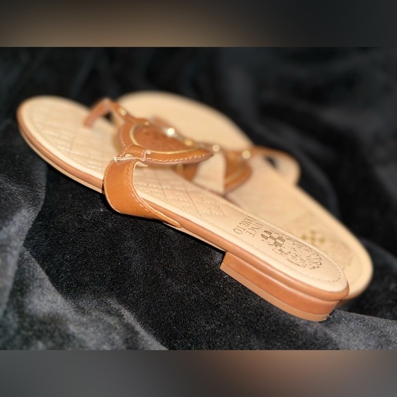 Vince Camuto Tan Leather Braida Thong Sandal - Picture 3 of 15